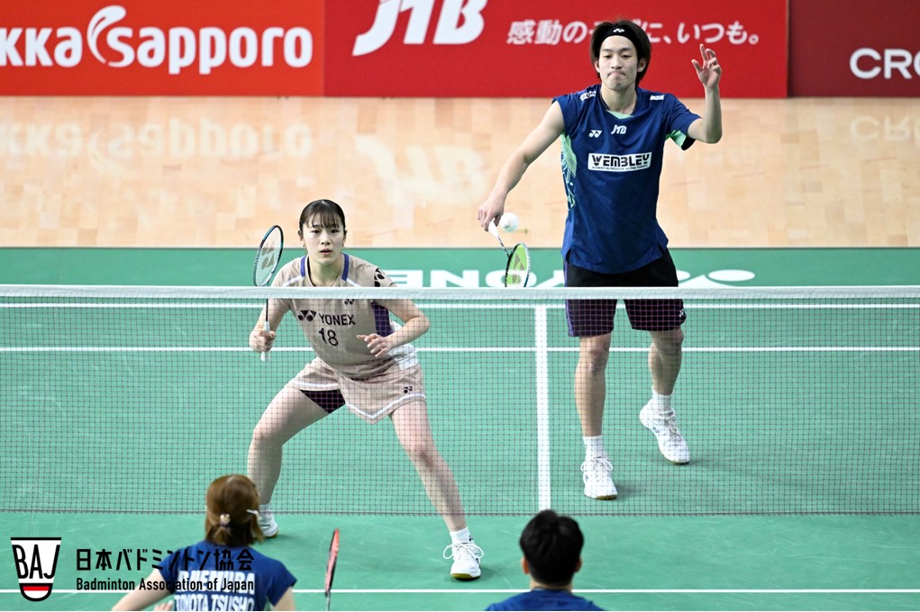 吉田 翼（右）／関野 里真（日本体育大学／ヨネックス）