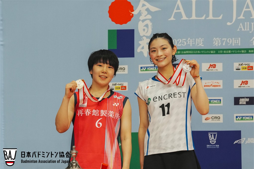 山口 茜（左、再春館製薬所）、宮崎 友花（ACT SAIKYO）